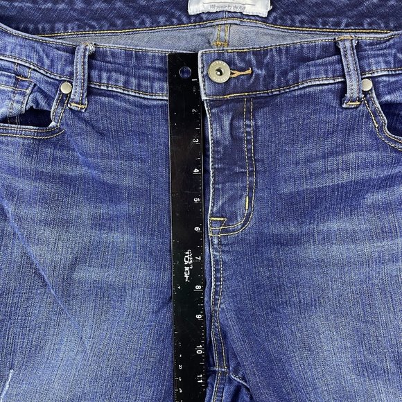 Torrid Boyfriend Straight Premium Stretch Mid-Rise Jeans Women's 20S Distressed - Picture 11 of 14